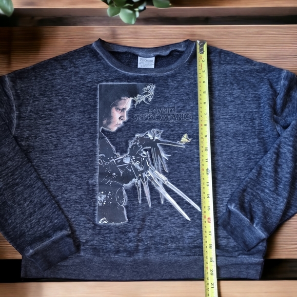 Edward Scissorhands Oversized Cropped Sweatshirt - Picture 4 of 7